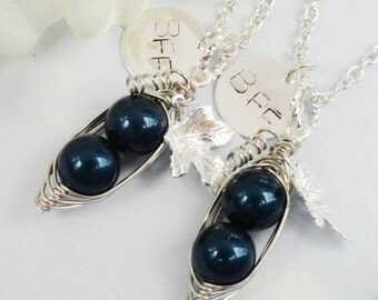 peas in a pod, Best Friends necklaces, Peas In A Pod Silver necklaces With Vine And Leaf. Hand stamped Pendant Disc, friendship necklaces