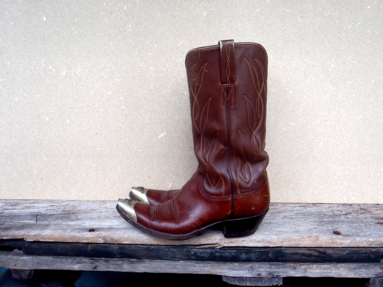 toe capped boots