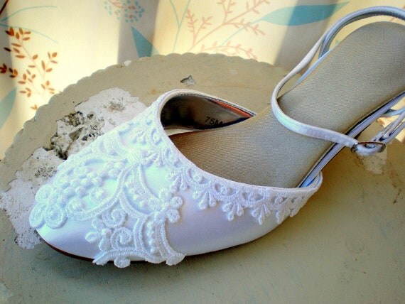 Items similar to White Lace Wedding Shoes - Low Heel on Etsy
