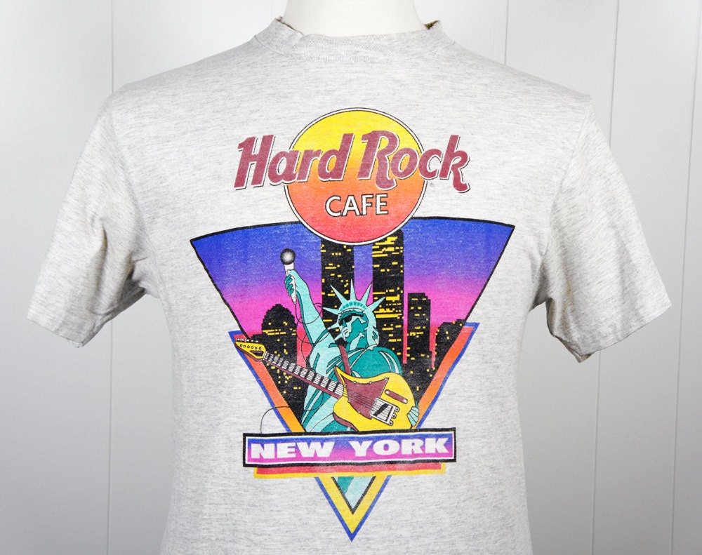 Футболка Хард рок. Хард рок кафе футболка. Футболка первый. Майка hard Rock Cafe. Rock me hard