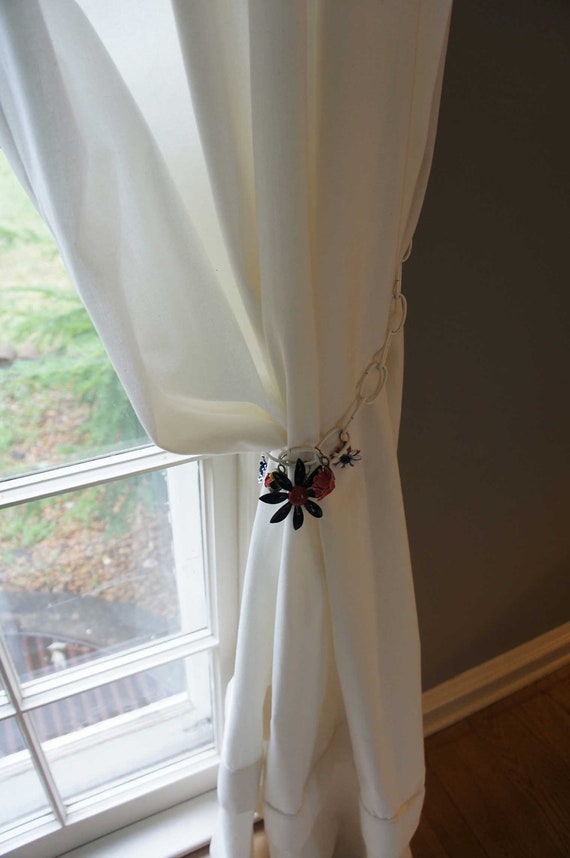 White Curtain Tie Back Red White Blue Retro Mod Mid Century