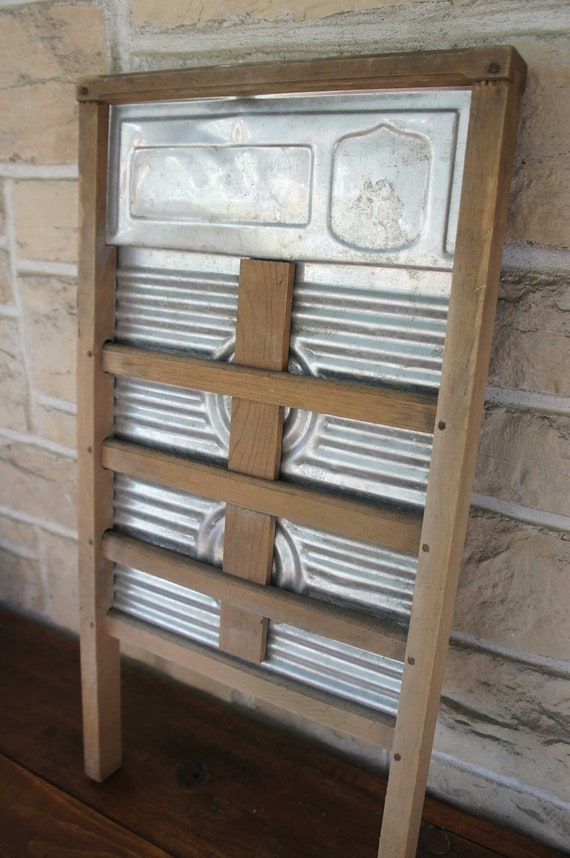 Vintage Washboard Aluminum Magic Circle HandE Washboard