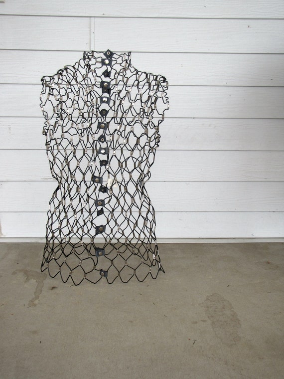 vintage-my-double-wire-dress-form