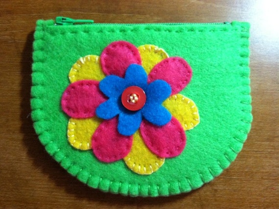 Bright Green Flower Zipper Coin Purse by andersongirl57 on Etsy