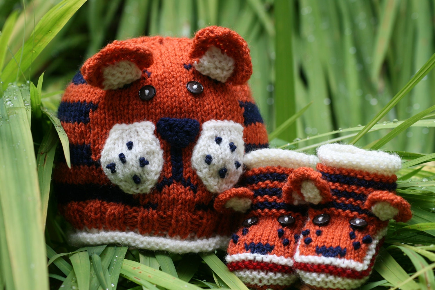 BABY KNITTING PATTERN in pdf Tiger Paws Baby Hat and