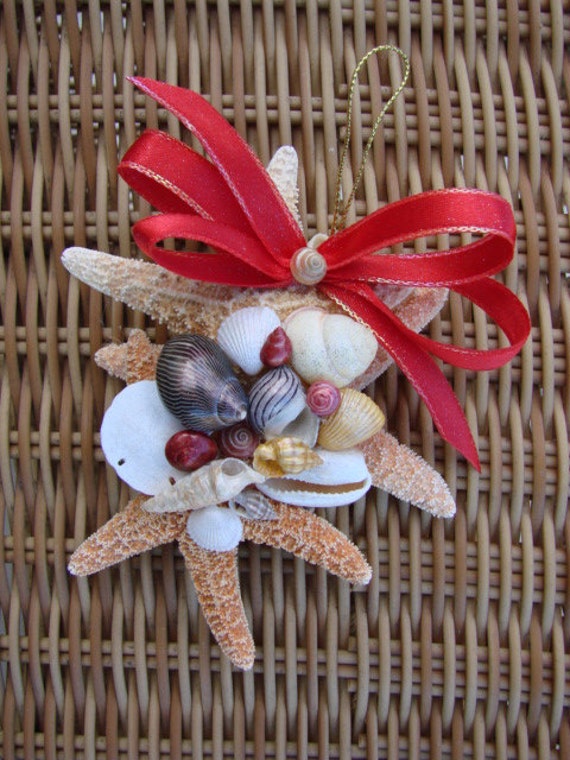 Items similar to Starfish &amp; Seashell Ornament - Beach Christmas