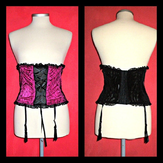 etsy 289 vintage corset/garter belt . by nicelittleboutique