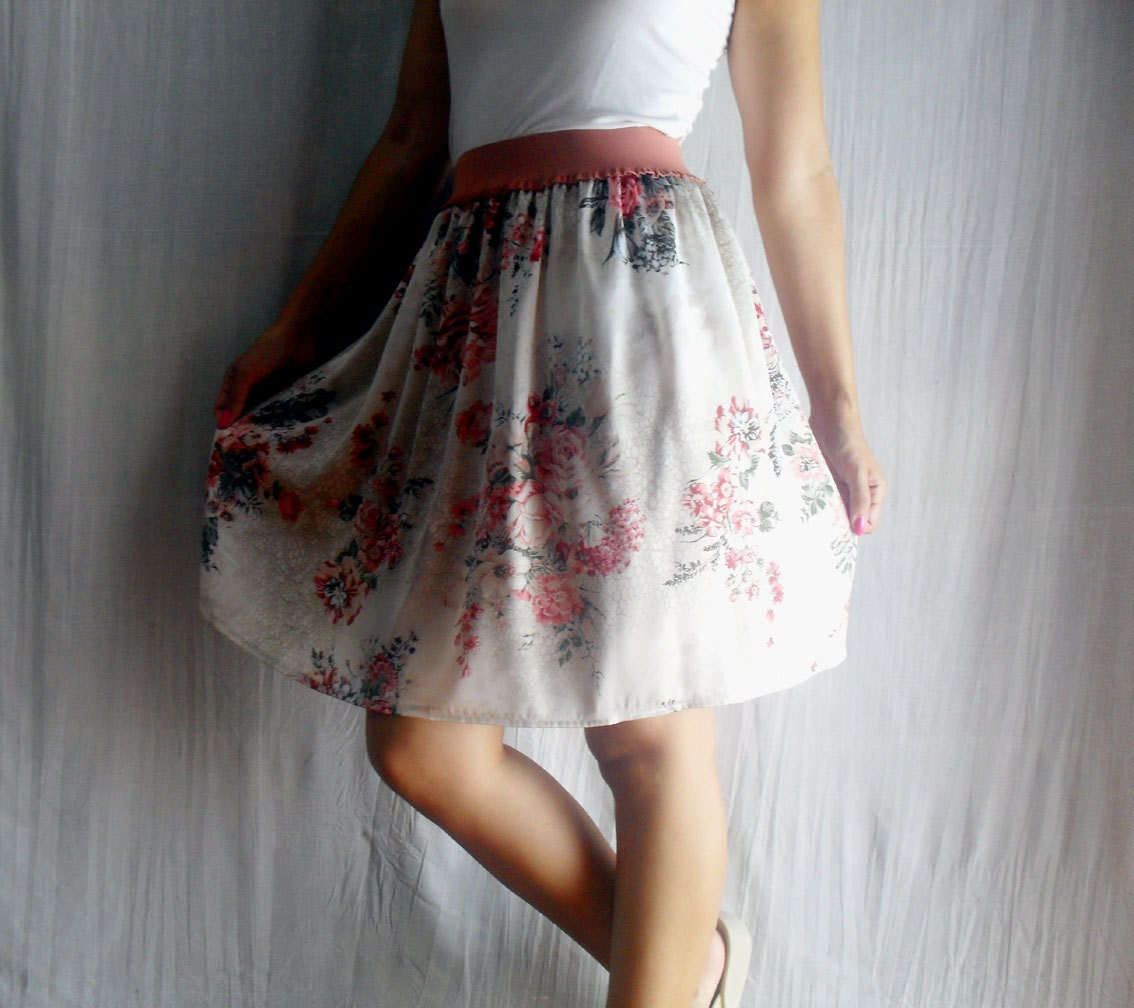 Pink flowery knee skirt knee length floral skirt flowery