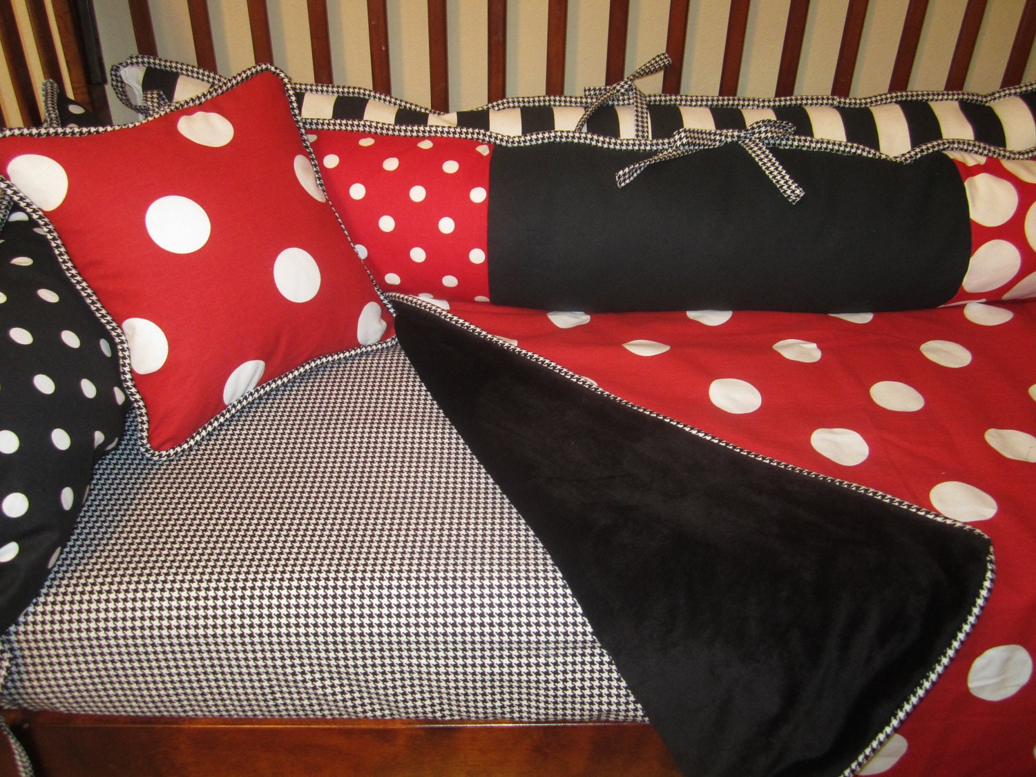 Baby Crib Bedding 3 piece set Black/Red/White