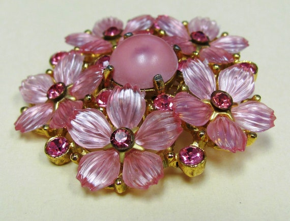 Pink Rhinestone and Flower Brooch by BresBaubles on Etsy