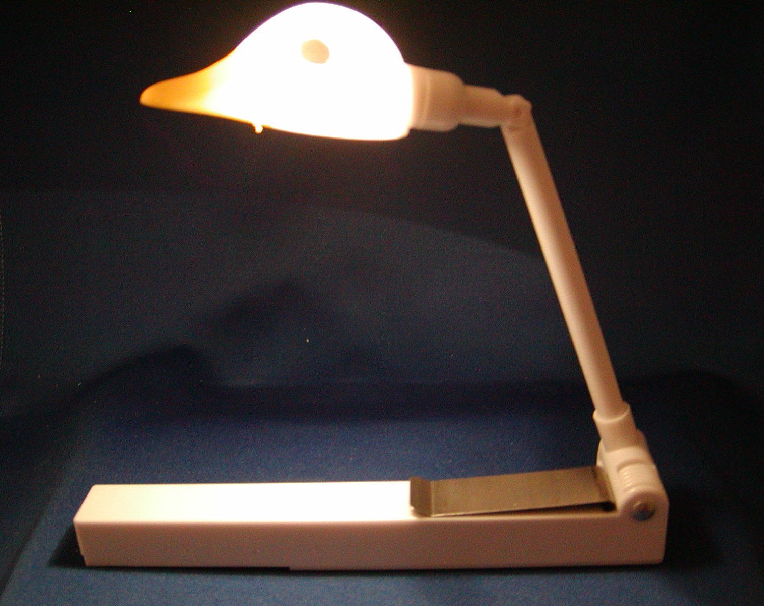 Vintage Lucy Goosey Book Light Clip On Adjustable Reading Lamp