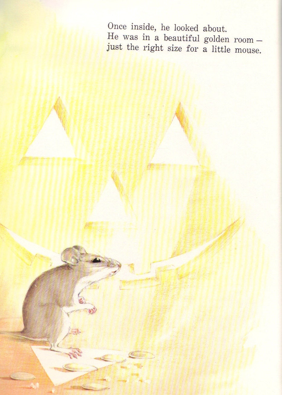 Mousekin S Golden House Story And Pictures By Edna Miller Treehouse Paperbacks 1971 Https Www Etsy Favorite Childrens Book Chalkboard Drawings Drawings