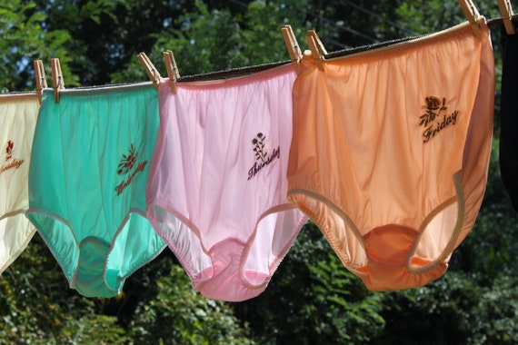 Vintage-Style Days of the Week Panties - Set of 7