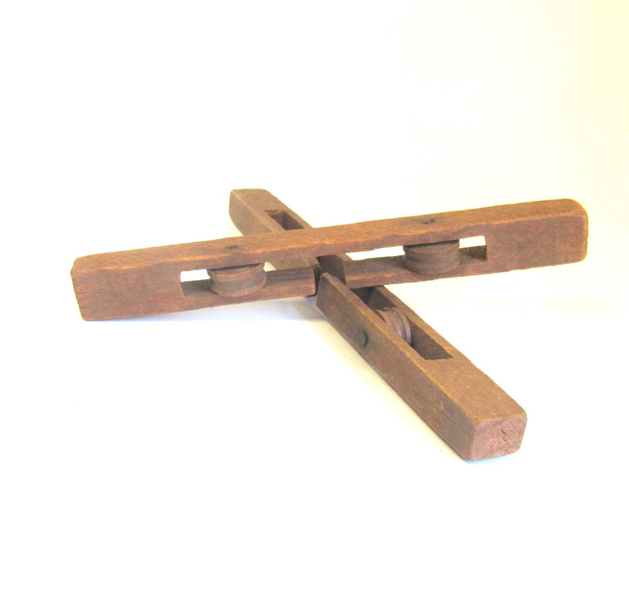 2 country chic clothes line spreader pullies rustic wood