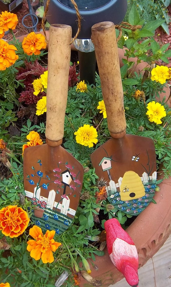 Hanging Gardening Spades Pair of Peaceful Garden Scenes with