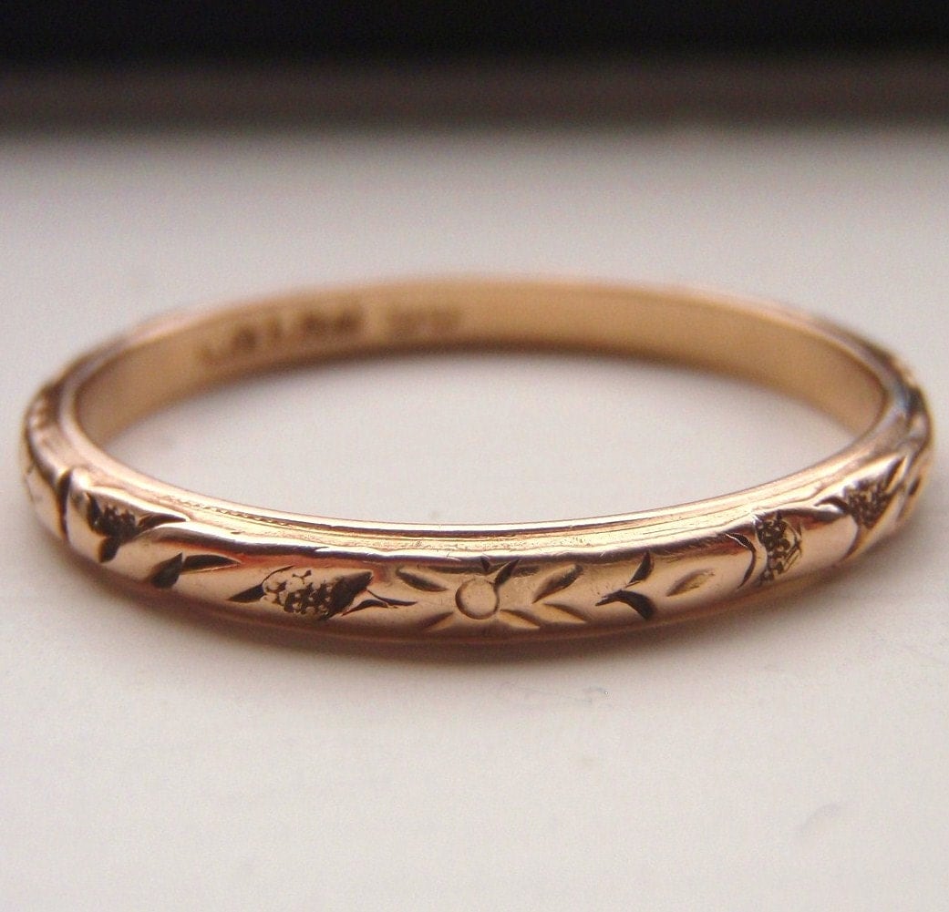 Vintage Rose Gold Wedding Band 1