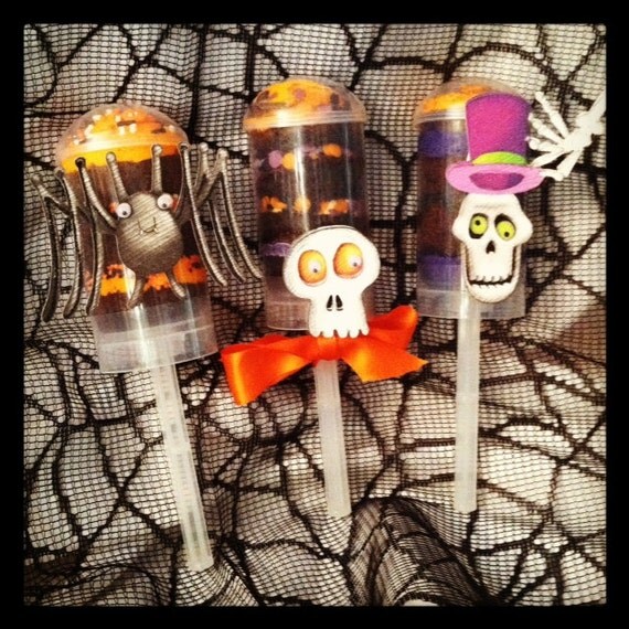 Items similar to Halloween Cake Push Up Pops on Etsy