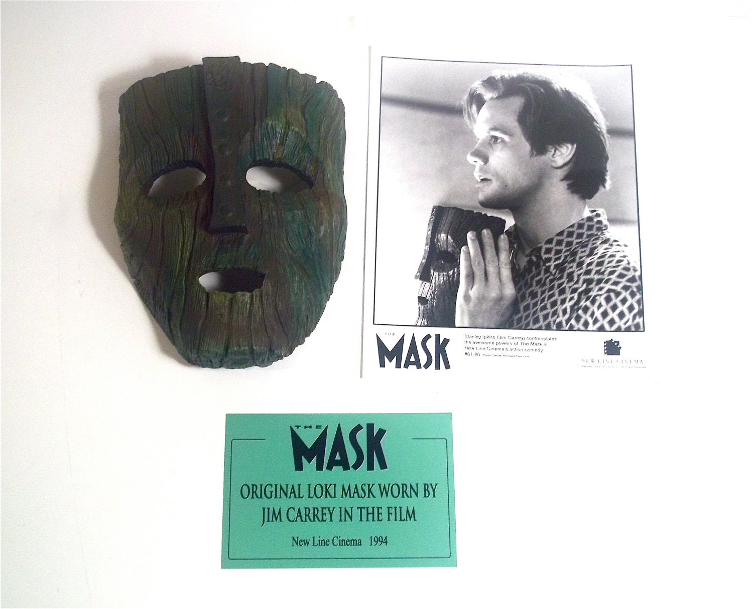 The <b>Mask</b> Custom made Super deluxe Display With by MovieGunsInc.