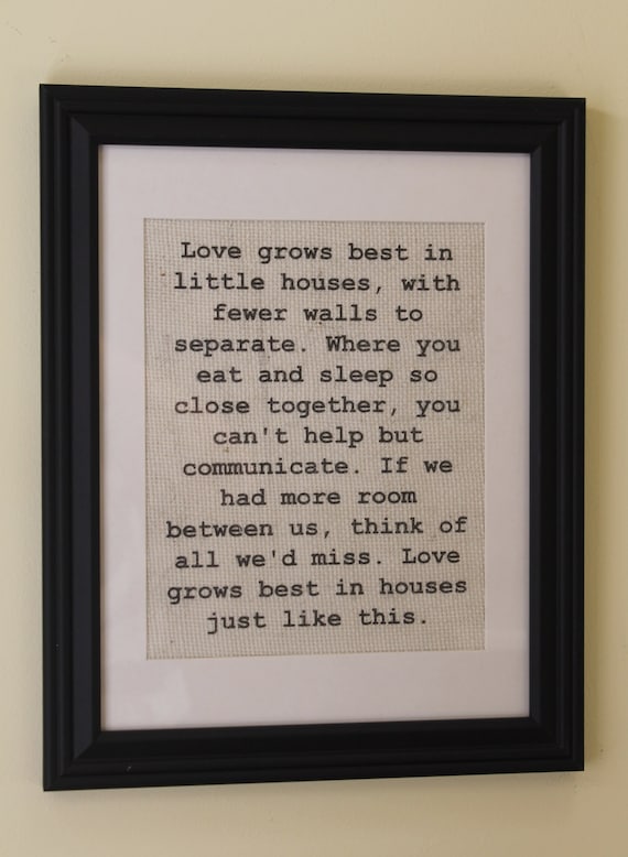 Download Love Grows Best in Little Houses Burlap Sign/Wall Print