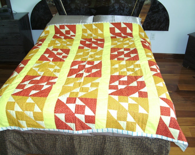 Vintage Grandmother Patchwork Bed Quilt that fixes a full size bed