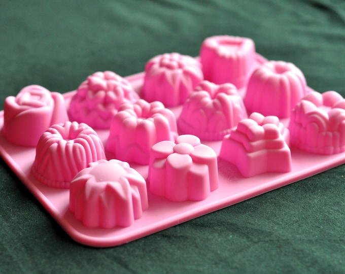 Flexible Silicon Soap Molds Candle Making Molds Candy Chocolate 12 Flower Cavity