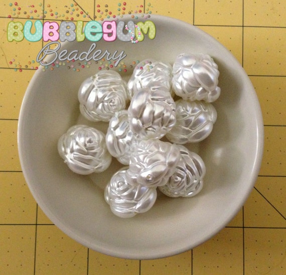 Items similar to 25mm Pearl Flower Beads on Etsy