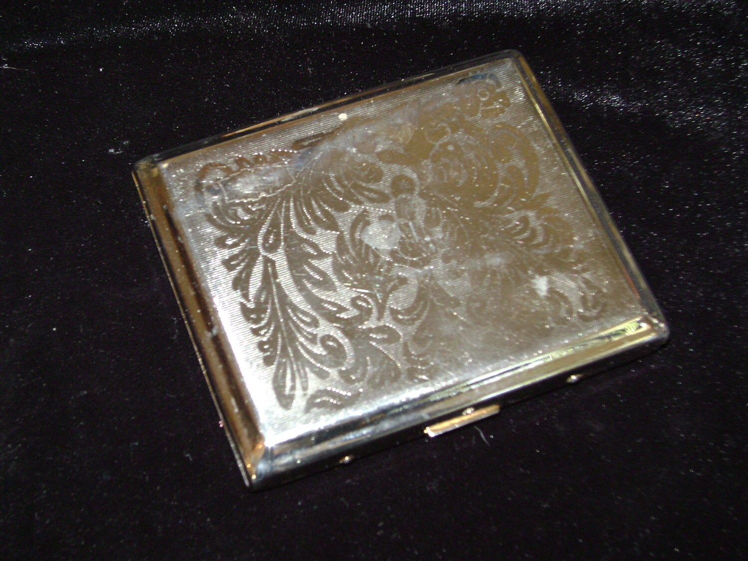 Vintage Colibri Silvertone Cigarette Case Engraved Flower