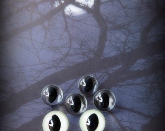 GLOW in the Dark Cat Eyes - Your Choice of Size - 12mm 15mm 18mm - 4 pairs Craft Safety Eyes