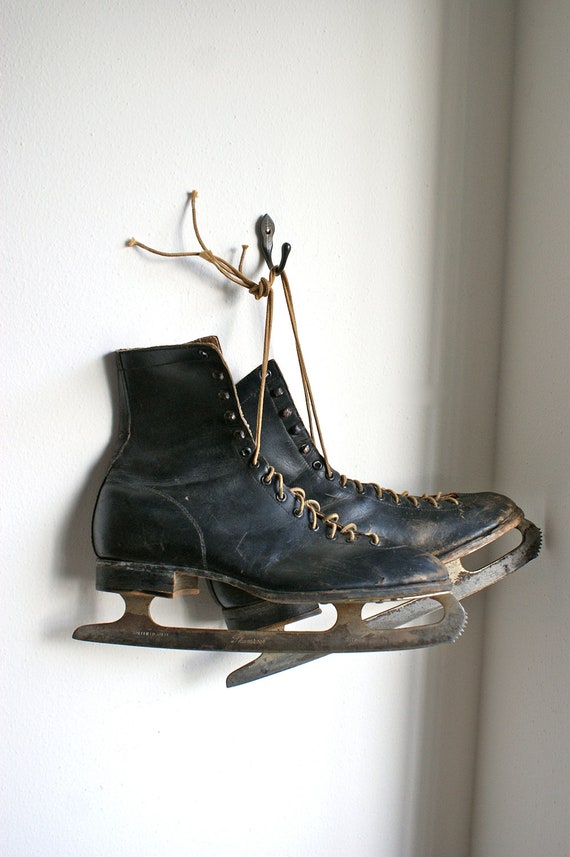 mens black figure skates