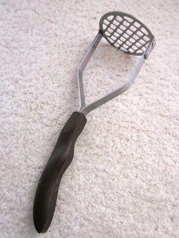CUTCO Potato Masher Vintage Made in USA Stainless by QuinlanQ