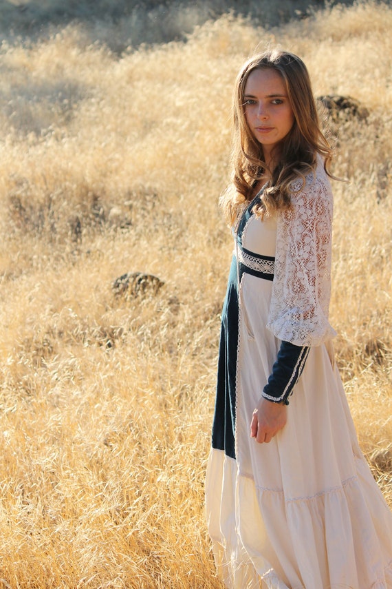 Lady Moonbeam Vintage GUNNE SAX Formal Dress by silkwormvintage