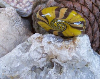 Handblown Glass Wig-Wag Reversal Bead