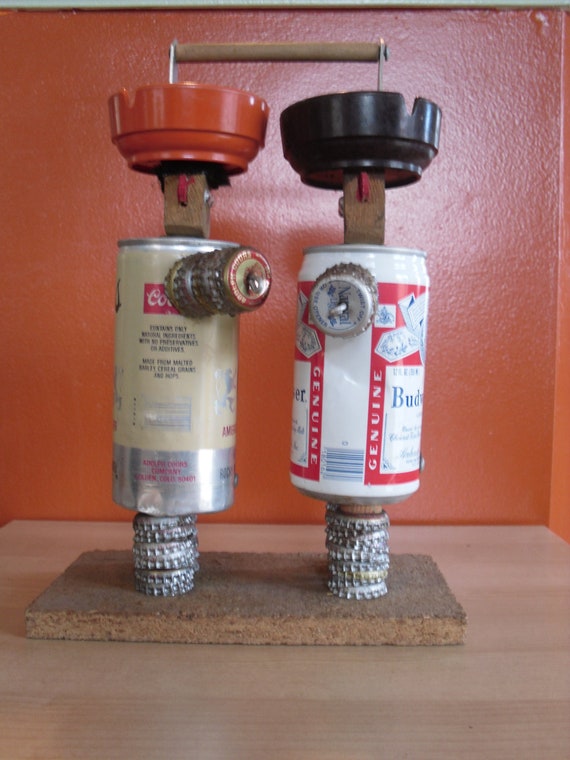 Vtg Pair 1970's Lucky Lager Beer Beer Can & Bottle Cap