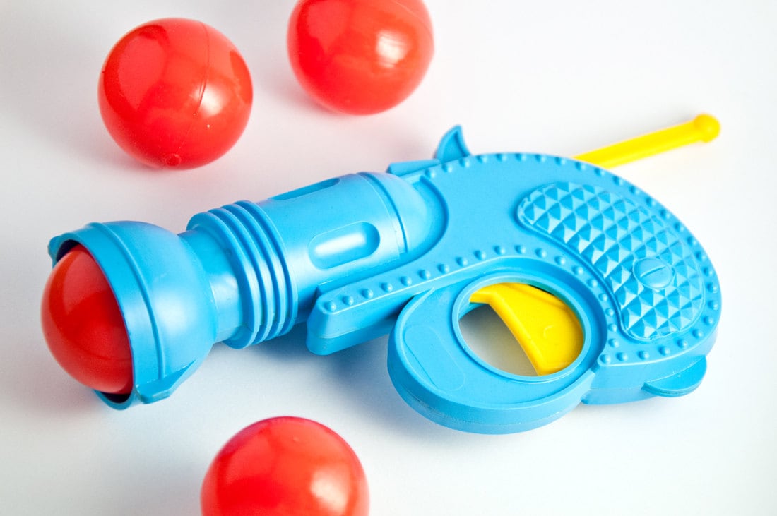 Vintage toy gun plastic shoots soft plastic balls works on