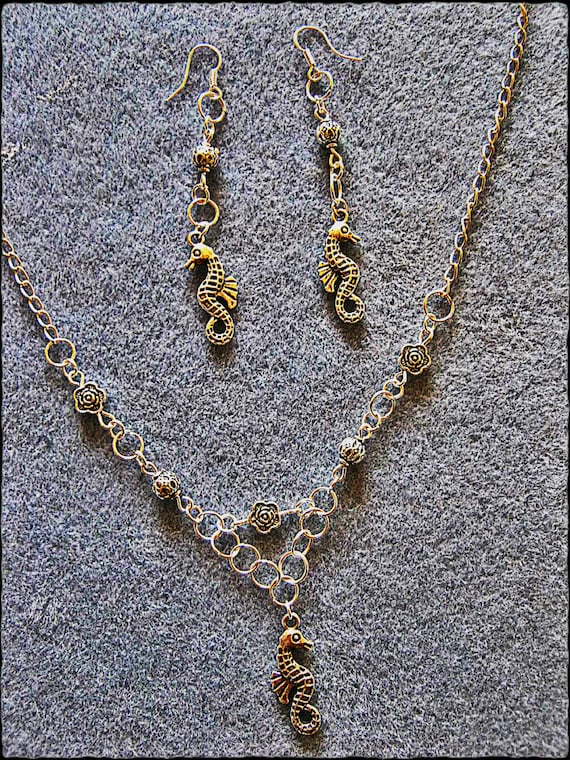 Handmade Silver Jewelry Set with Seahorses by IreneDesign2011