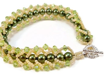 Green Crystal Bracelet, Swarovski Crystal Peridot, Women's Beaded Bracelet, Pearl Bracelet