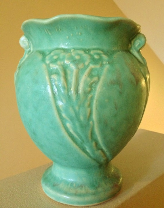 Vintage 1930s Brush McCoy Green Vase Matte Vellum Glaze