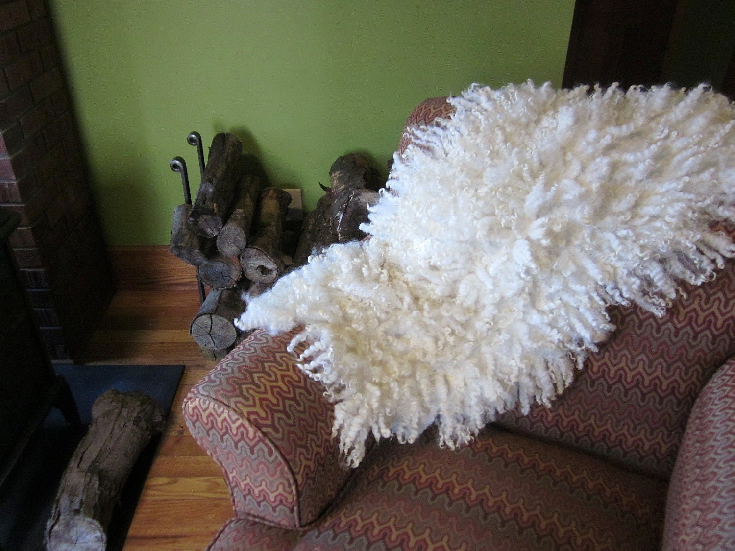 Natural Fleece Felted Throw / Rug by lanadeflor on Etsy