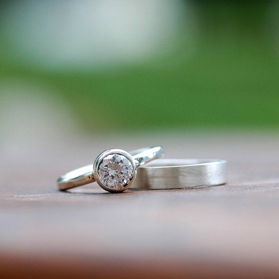 Alternative eco friendly engagement rings