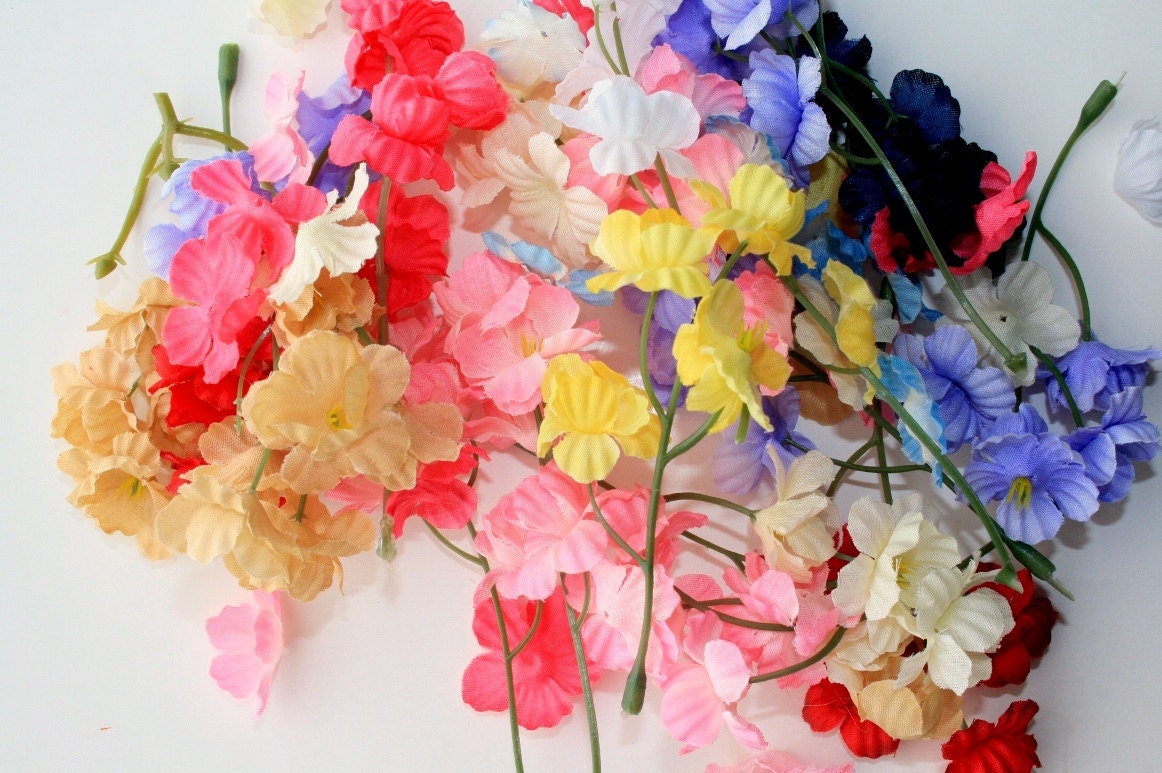 Small Artificial Flowers Over 144 Tiny Blossoms in Mixed