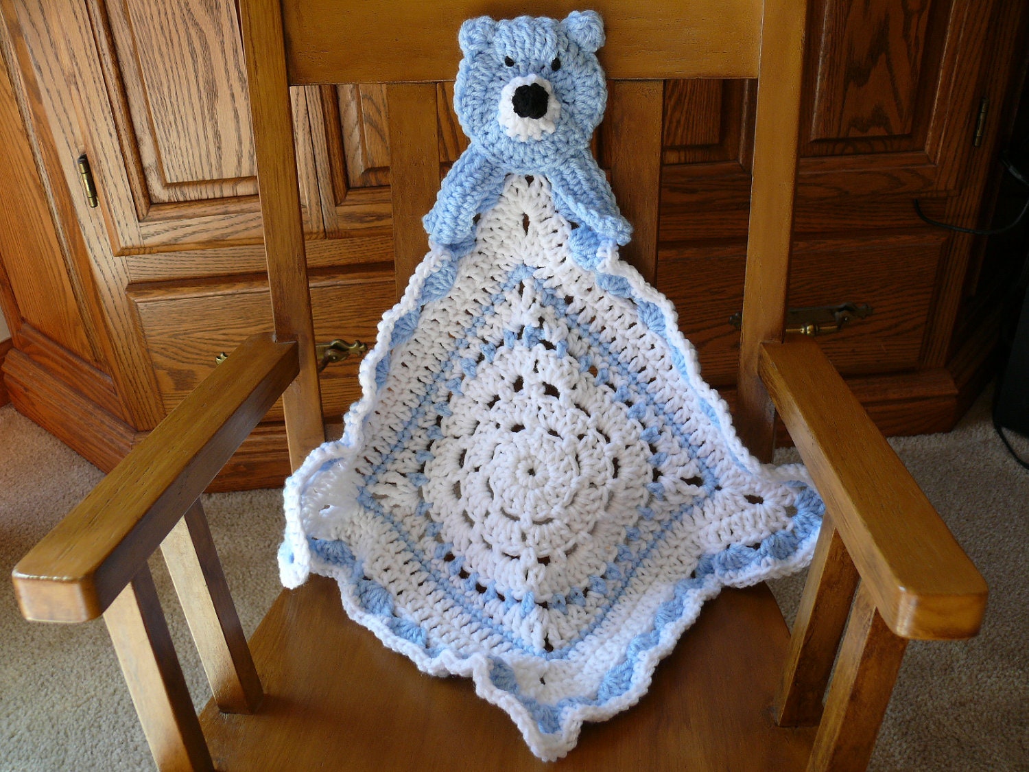 letsjustgethooking : Lovey Blanket Free crochet pattern