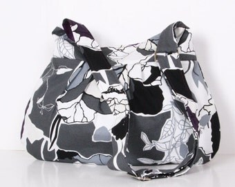 Messenger bag / Everyday bag / Pleated Bag /Tote / Shoulder Bag / Adjustable strap / Grey White Black Canvas / Cross Body / Diaper Bag