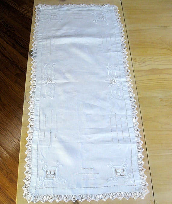 Vintage Irish Linen Table Runner Drawn & Machine Embroidery