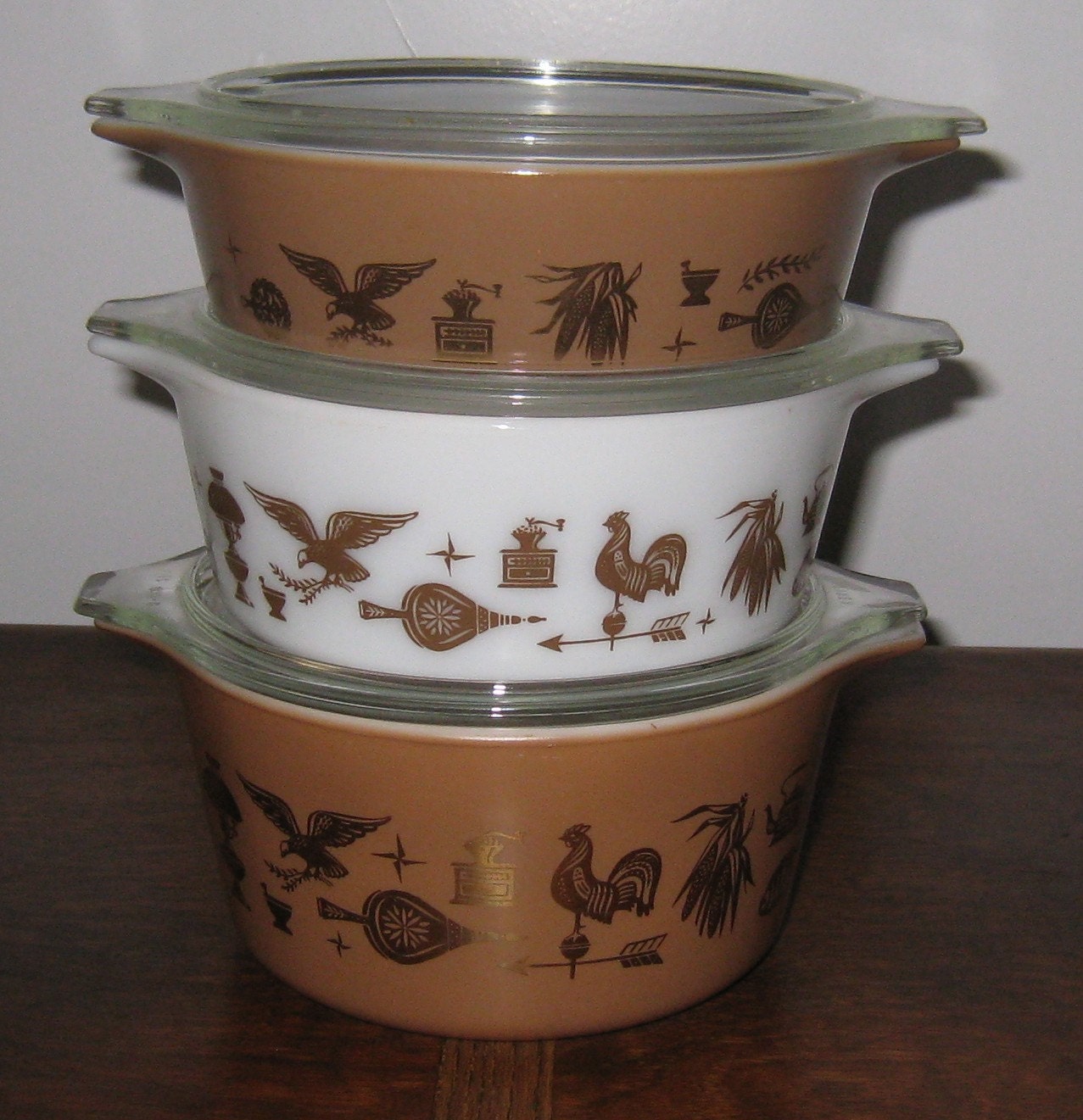 Set of Three Pyrex Casserole Dishes Early American Pattern