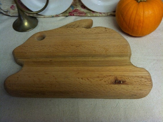 Wood Rabbit Cutting Board 