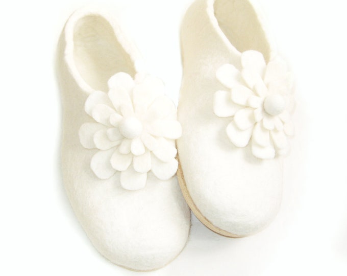 White Wool Slippers, Floral Wool Slippers, Boiled Wool Shoes, Woman Slippers, Woolen Slippers, Clogs For Women, Sisters Gift Ideas, Eco Wool