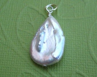 Teardrop Genuine Pearl Dangle Pendant Charm