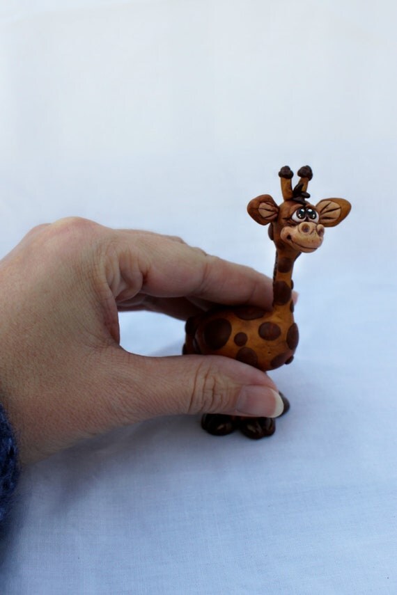 giraffe clay figure