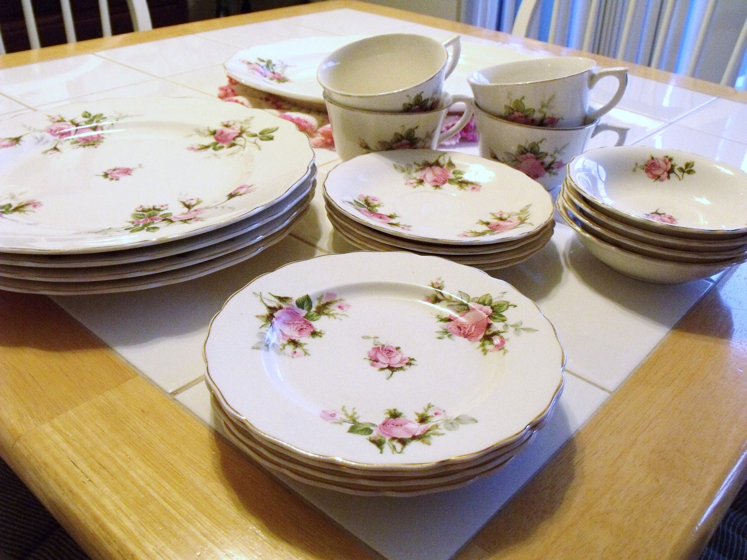 Vintage Canonsburg Pottery Keystone Moss Rose 21 Piece