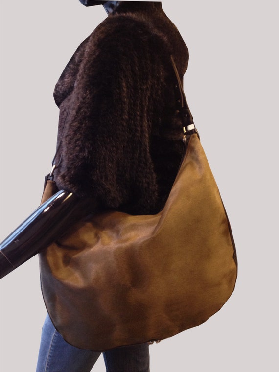 SALE Genuine Leather and fur messenger bag with by criveropiel